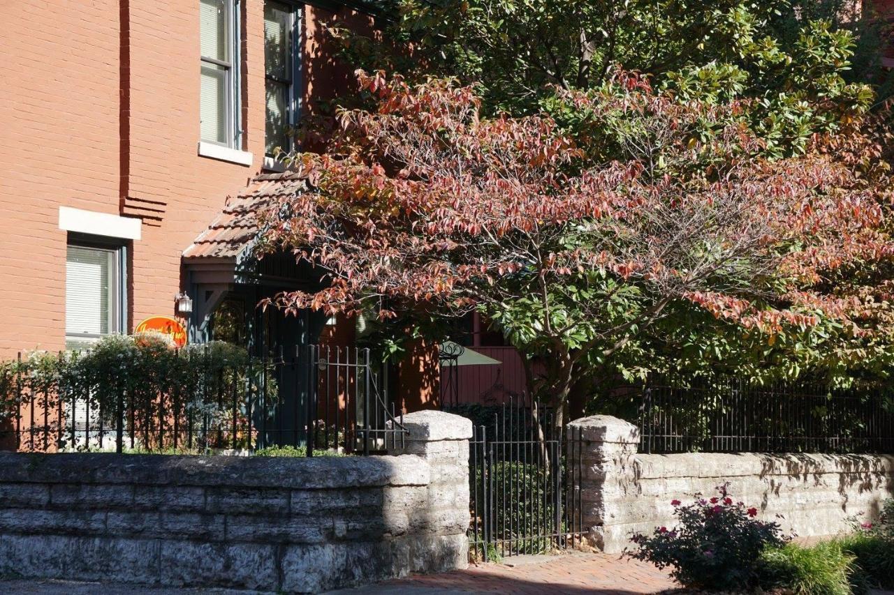 Louisville Bourbon Inn Kültér fotó