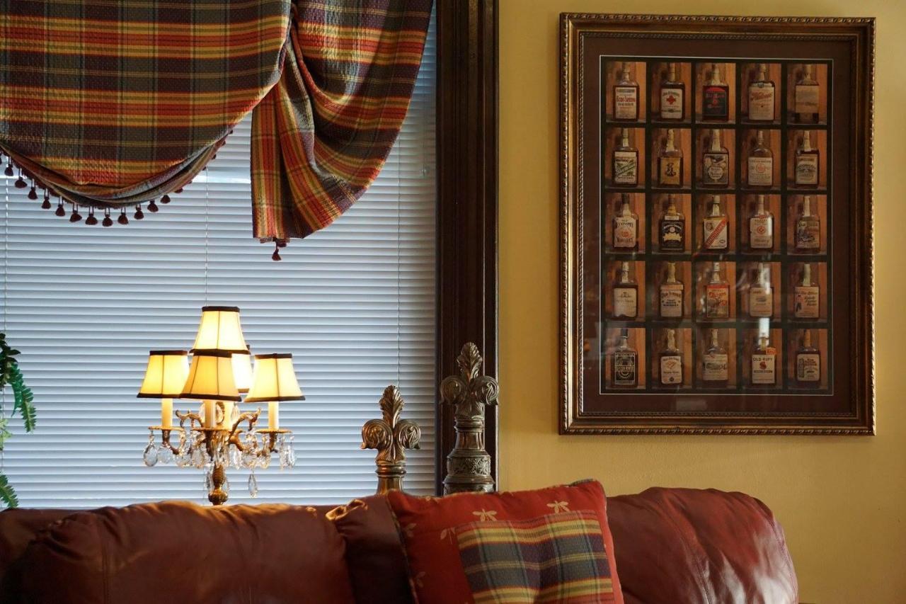 Louisville Bourbon Inn Kültér fotó