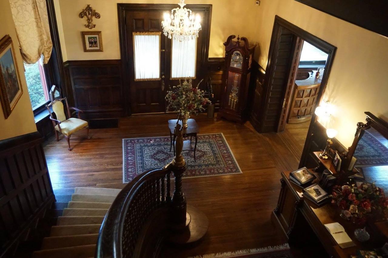Louisville Bourbon Inn Kültér fotó