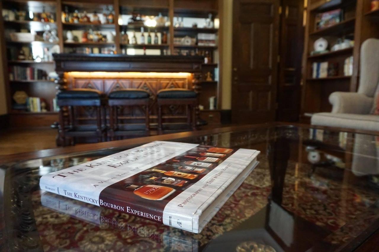 Louisville Bourbon Inn Kültér fotó
