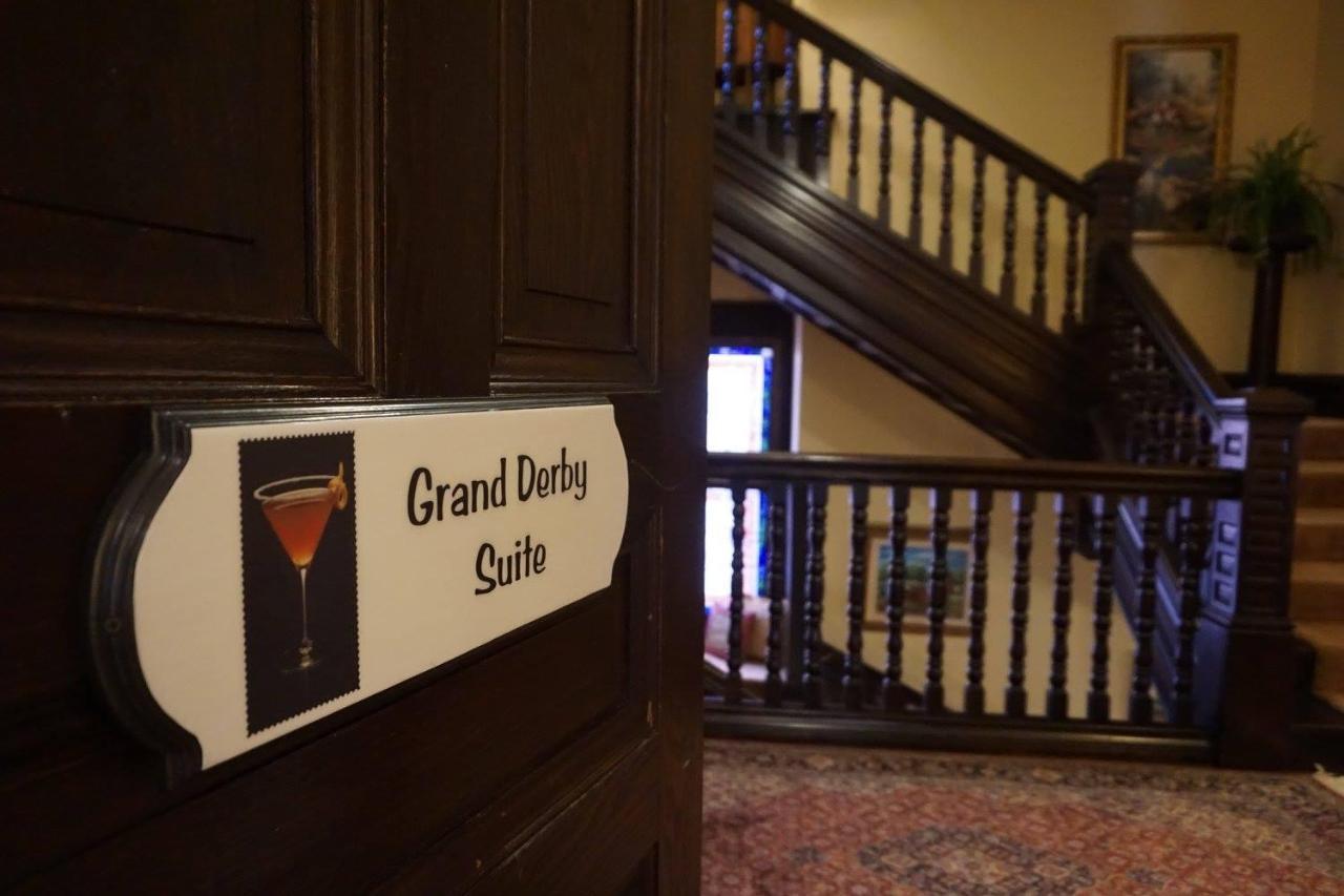 Louisville Bourbon Inn Kültér fotó
