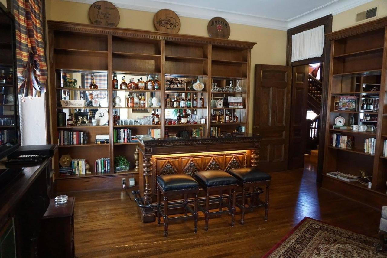 Louisville Bourbon Inn Kültér fotó