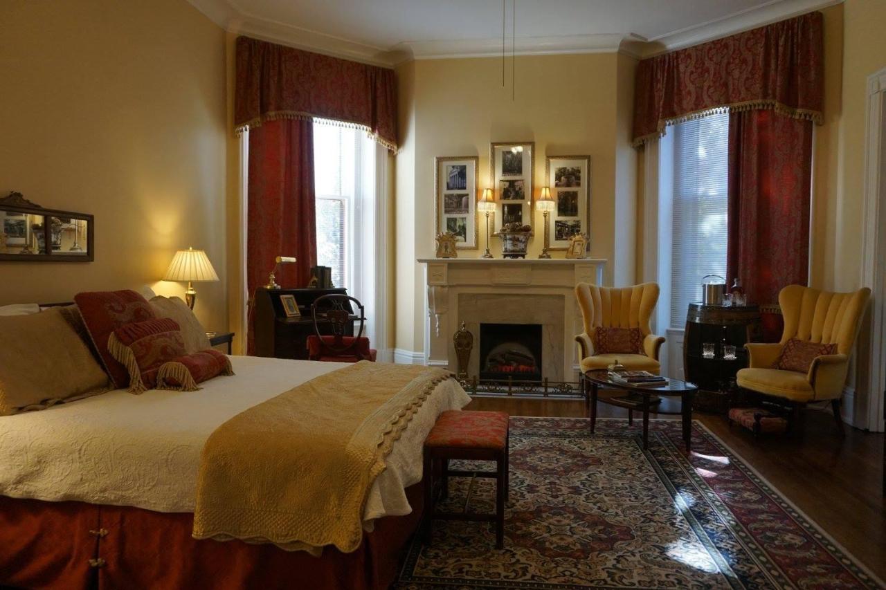 Louisville Bourbon Inn Kültér fotó