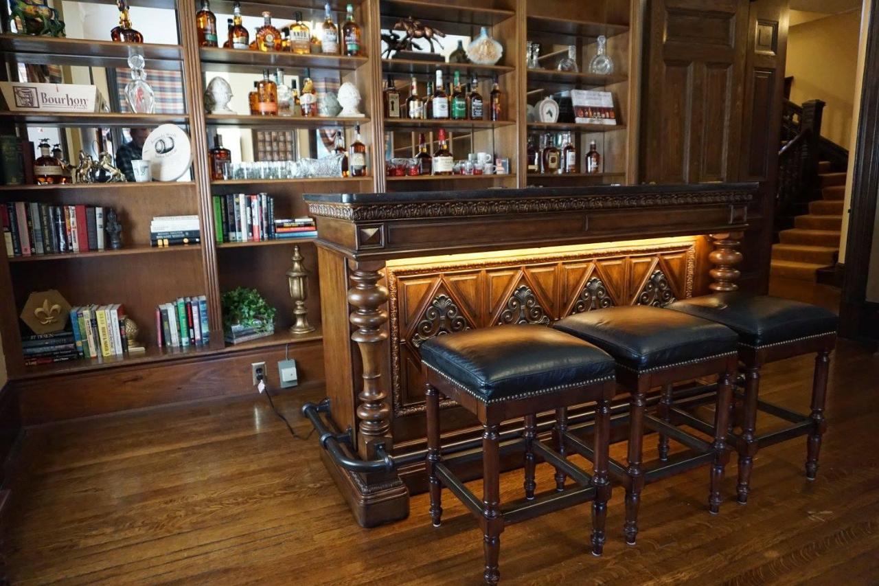 Louisville Bourbon Inn Kültér fotó