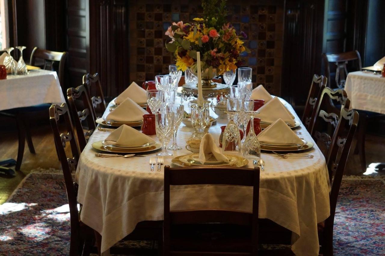 Louisville Bourbon Inn Kültér fotó